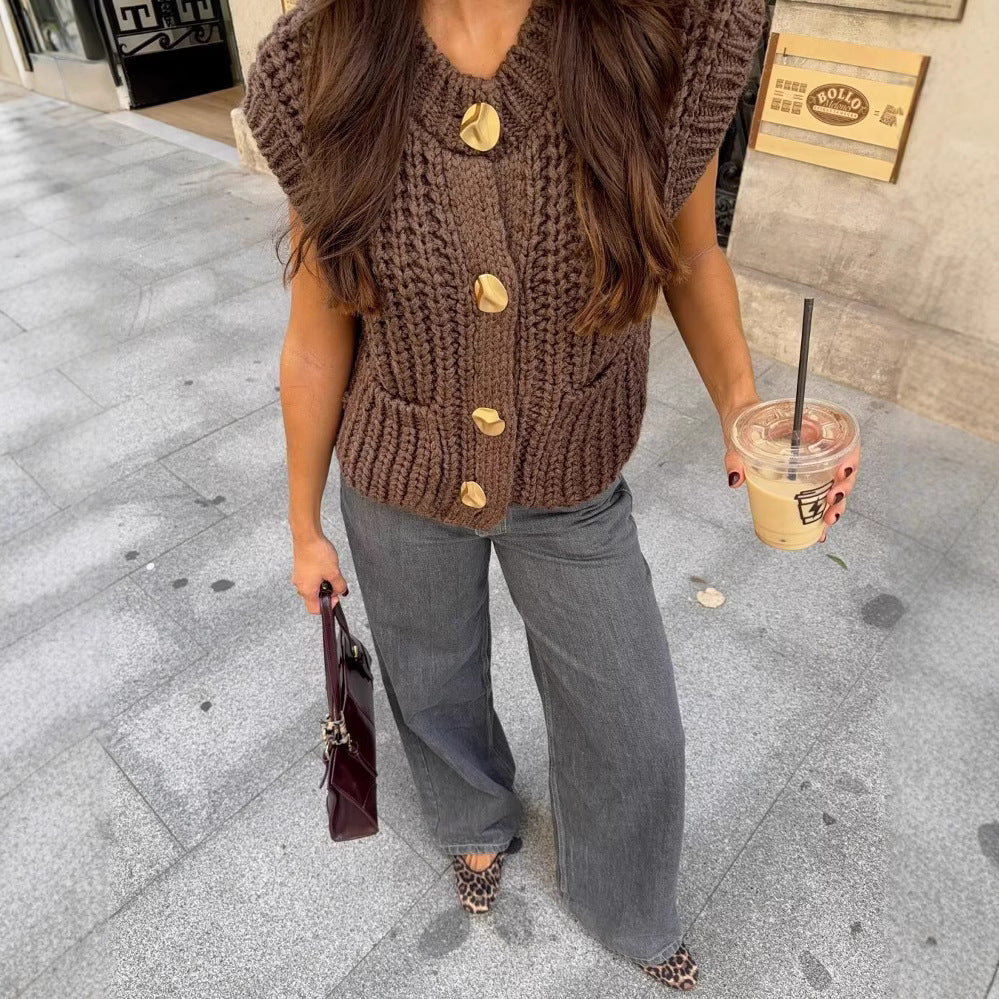 Cardigan sans manches marron foncé – Maille épaisse chic et confortable.