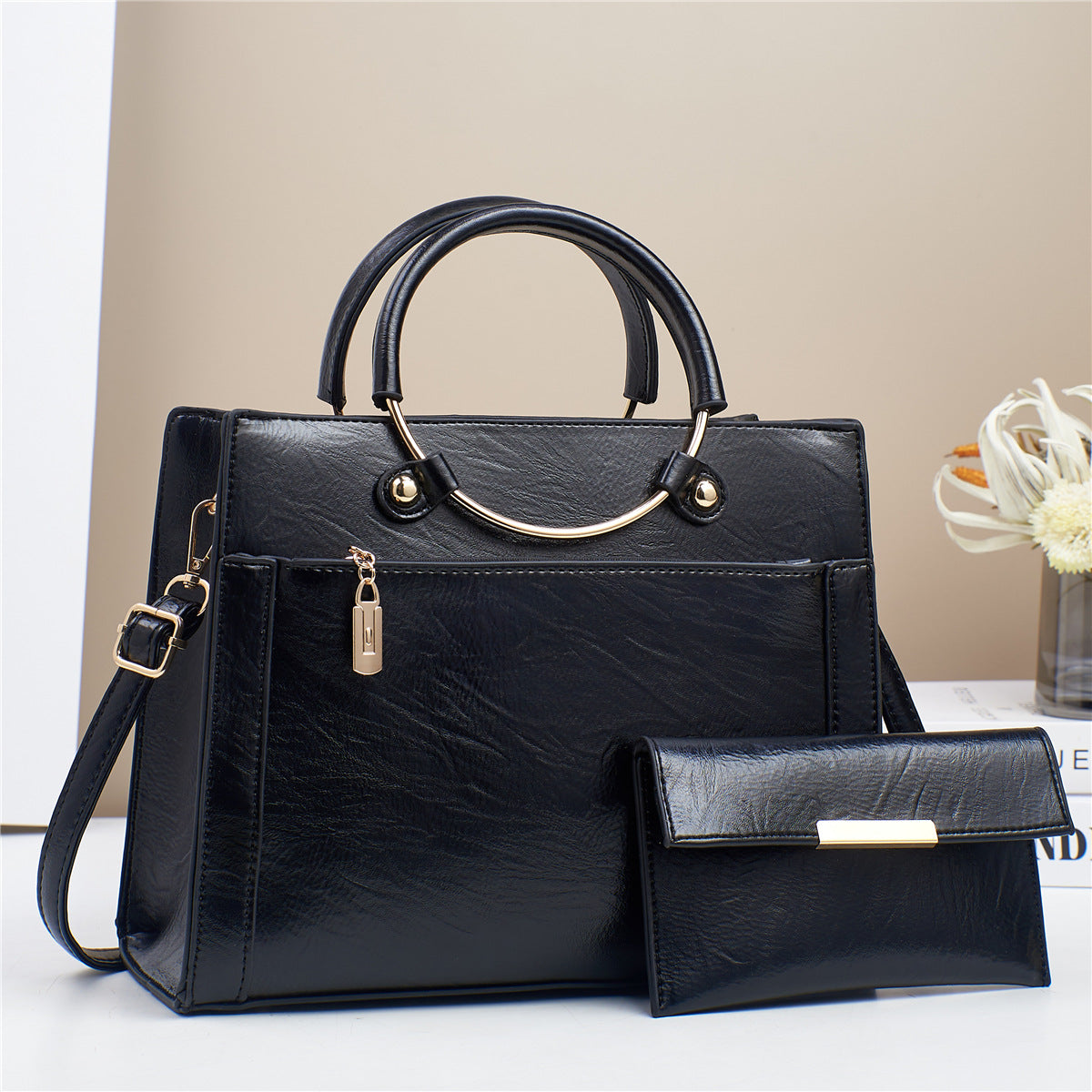 Sac vintage avec détails contrastés