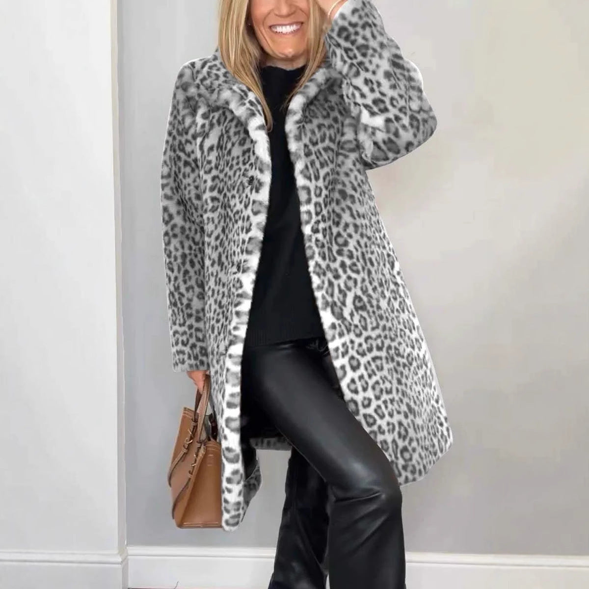 Manteau Léopard : Élégance et Confort
