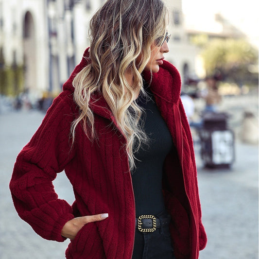 Un Manteau, Mille Façons de Briller